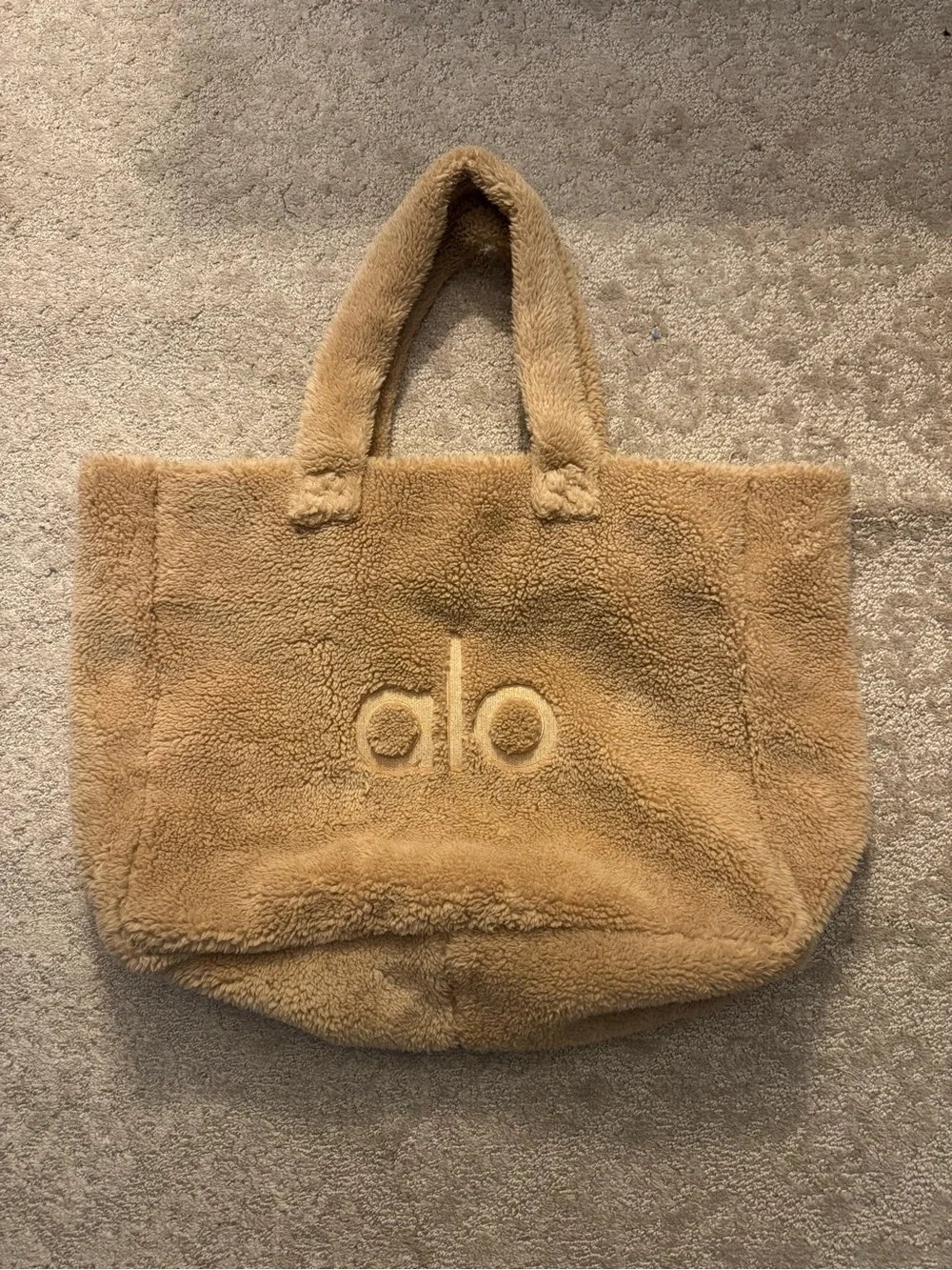 ALO Yoga Camel Sherpa Tote with Embossed Logo